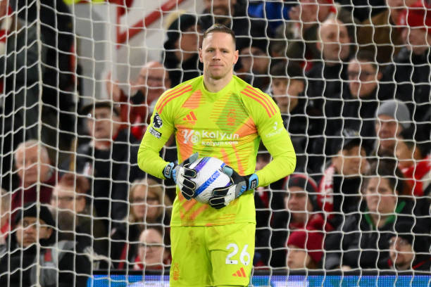 防守稳健的 防守稳健的