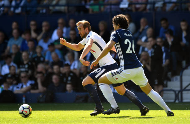 西蒙斯和他 西蒙斯和他